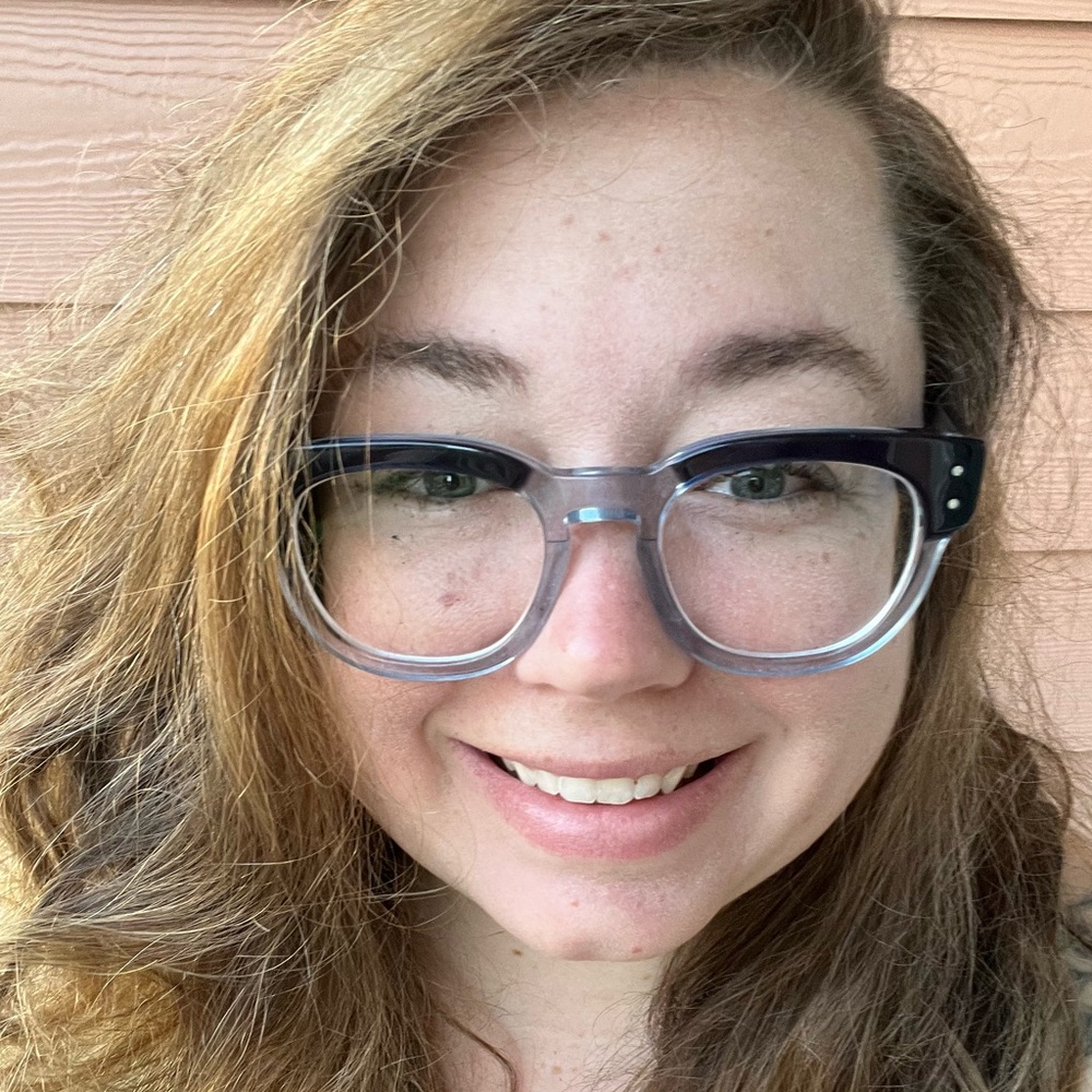 Meet your Posher, Ashley